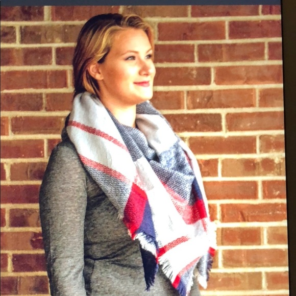 blanket scarf - Picture 3 of 4